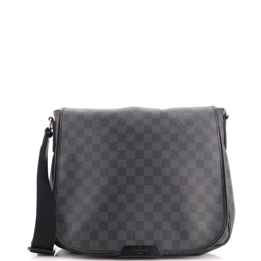 Louis Vuitton MM Daniel Messenger Bag Damier Graphite
